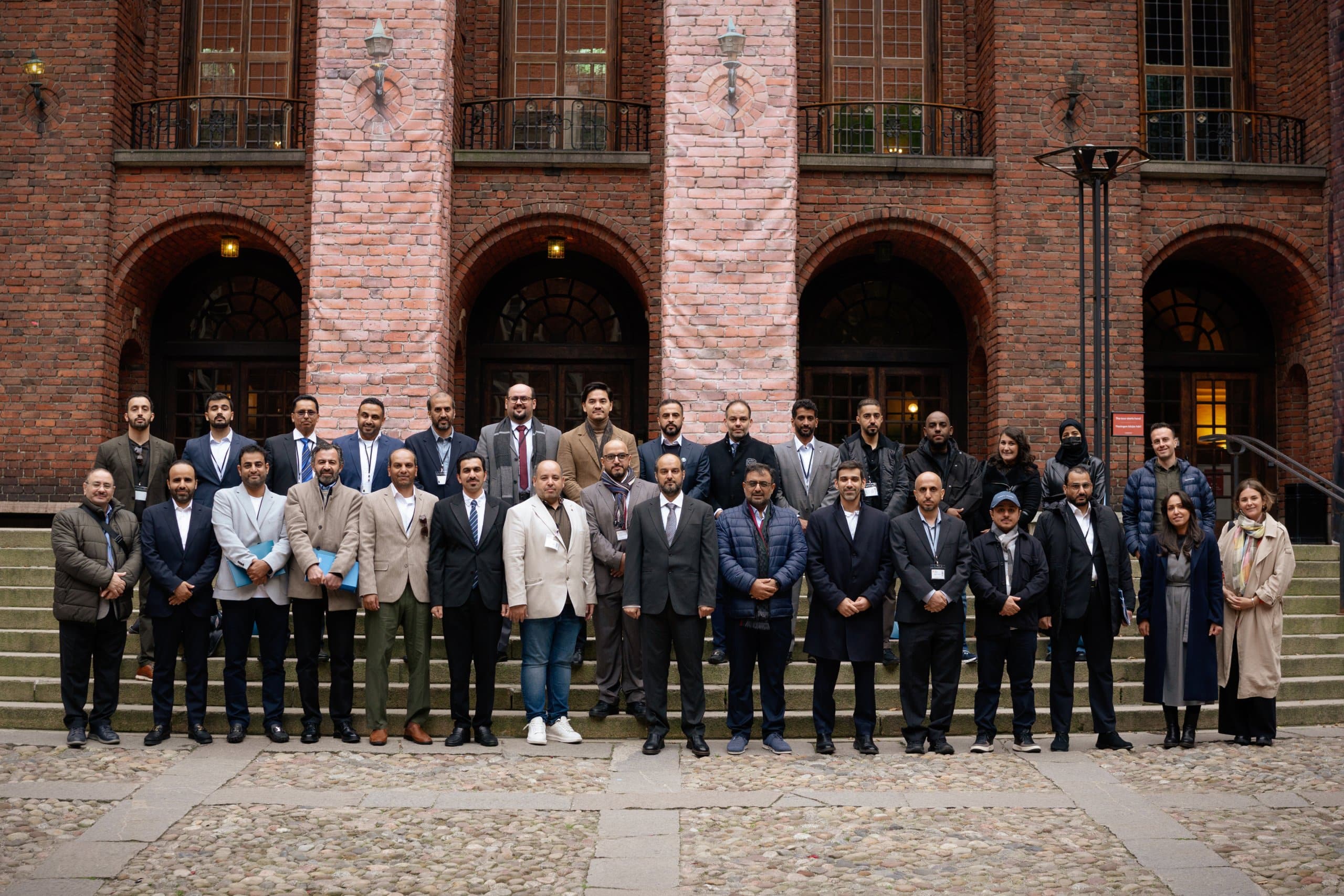 Empowering Municipal Leaders Through Global Insight.